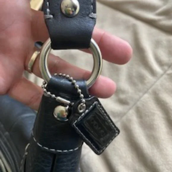 Coach Shoulder Bag - Picture 9 of 10